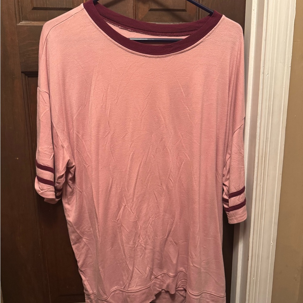 Women’s 2XL Flirtitude Pink and Burgundy Short Sleeve Tee